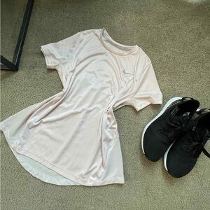Nike Women's Light Pink Short Sleeve Tee